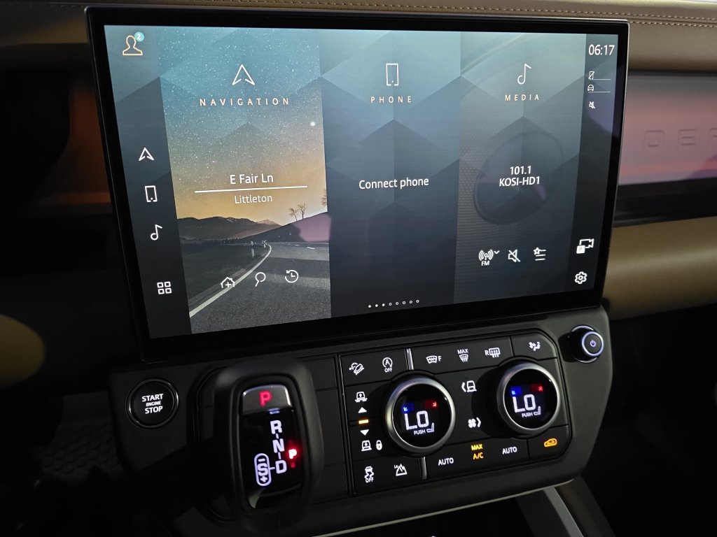 New 2026 Land Rover Defender 110 X-Dynamic SE AWD/4WD image 15
