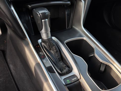 Used 2020 Honda Accord Sport image 20