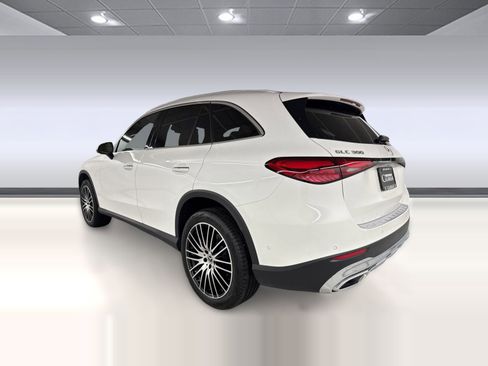 Certified 2023 Mercedes-Benz GLC 300 image 3