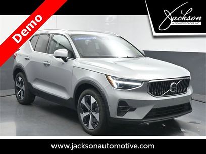 Used 2025 Volvo XC40 B5 Plus w/ Protection Package Premier