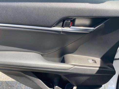 Used 2022 Toyota Camry XSE w/ Navigation Package image 13