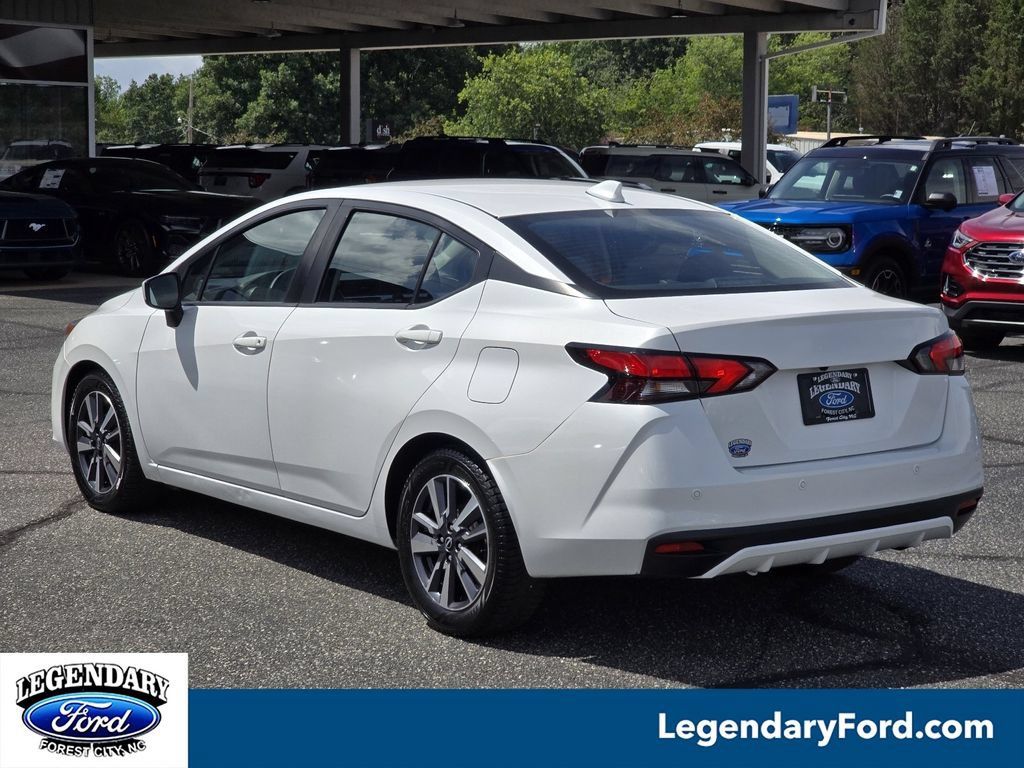 Used 2023 Nissan Versa SV FWD image 2