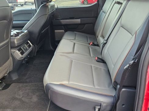 Used 2025 Ford F150 Lariat w/ Equipment Group 501A Mid image 8