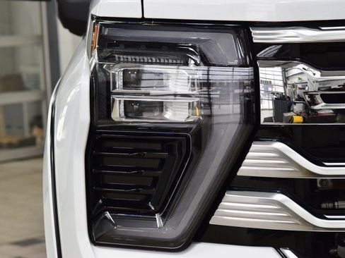 New 2026 Chevrolet Silverado 3500 High Country w/ High Country Premium Package AWD/4WD image 12