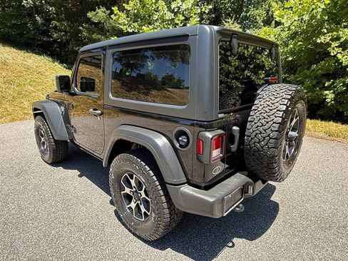 Used 2021 Jeep Wrangler Sport AWD/4WD image 8