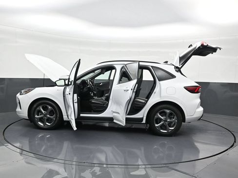 Used 2023 Ford Escape ST-Line w/ Tech Pack #1 FWD image 33