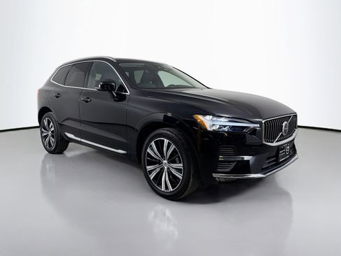 Certified 2023 Volvo XC60 B5 Plus w/ Protection Package Premier FWD image 3