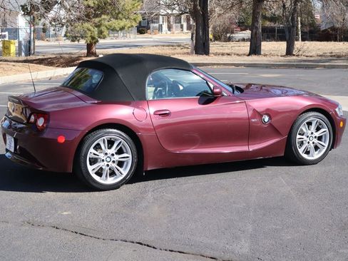 Used 2005 BMW Z4 3.0i image 4