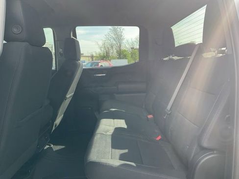 Used 2025 Chevrolet Silverado 1500 Custom image 16