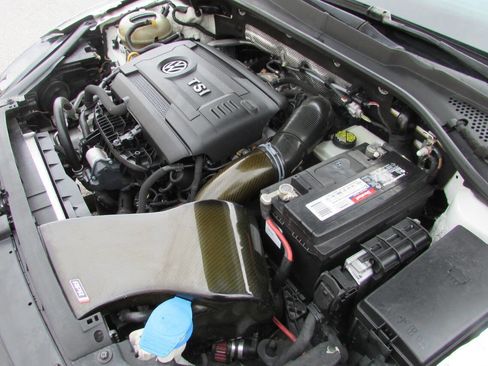 Used 2015 Volkswagen Golf 4-Door image 15