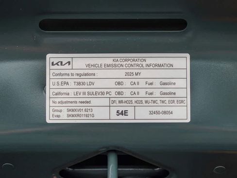 Certified 2025 Kia Niro EX FWD image 25