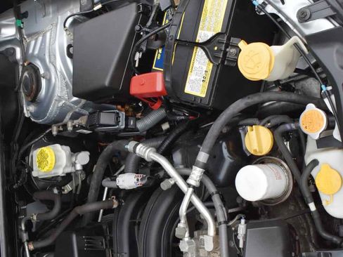 Used 2017 Subaru Impreza 2.0i AWD/4WD image 33