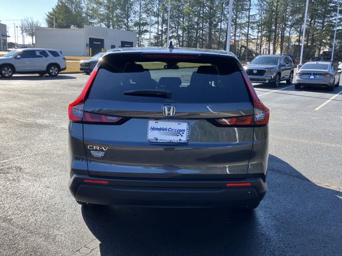 Used 2025 Honda CR-V EX image 9
