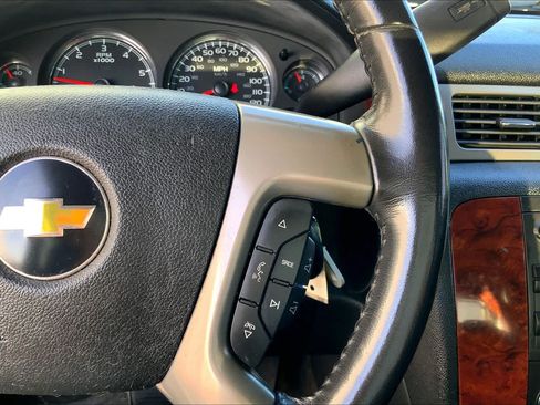 Used 2011 Chevrolet Avalanche LT w/ Texas Edition RWD image 20