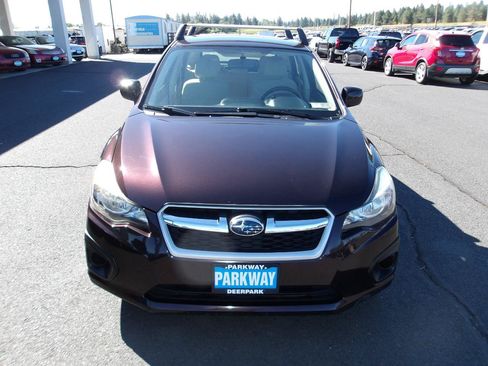 Used 2013 Subaru Impreza 2.0i Premium w/ All-Weather Pkg AWD/4WD image 8