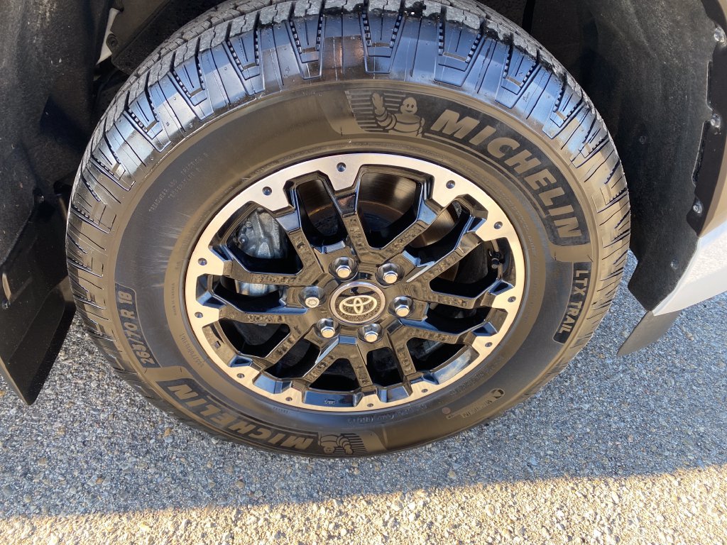 Used 2025 Toyota Sequoia 4WD image 32