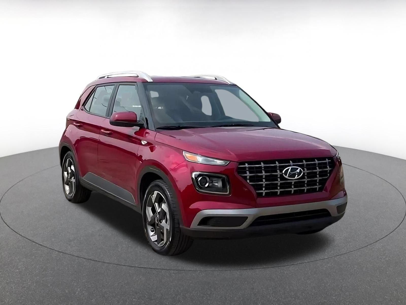 Used 2026 Hyundai Venue SEL FWD image 3