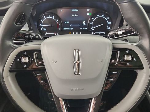 Used 2022 Lincoln Corsair AWD w/ Premium Package image 12