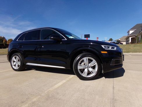 Used 2019 Audi Q5 2.0T Premium Plus w/ Premium Plus Package image 14