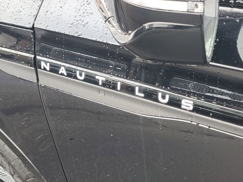 New 2026 Lincoln Nautilus Black Label w/ Jet Appearance Package image 7