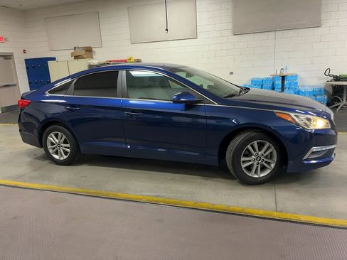 Used 2015 Hyundai Sonata SE image 5