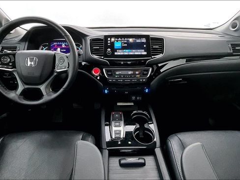 Used 2019 Honda Pilot Elite image 18