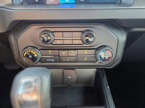 New 2026 Ford Bronco 2-Door AWD/4WD image 23