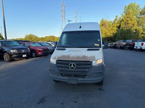 Used 2024 Mercedes-Benz Sprinter 2500 image 19