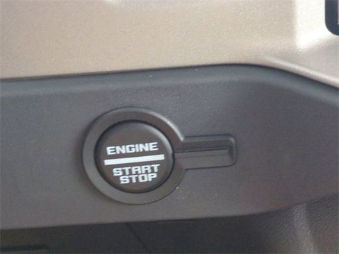 New 2025 Ford Bronco Outer Banks image 28