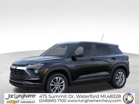 New 2026 Chevrolet TrailBlazer LS w/ LS Convenience Package FWD image 2
