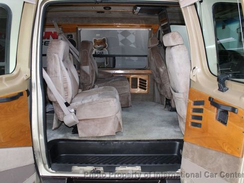 Used 2000 Ford E-150 and Econoline 150 E-150 Recreational image 16