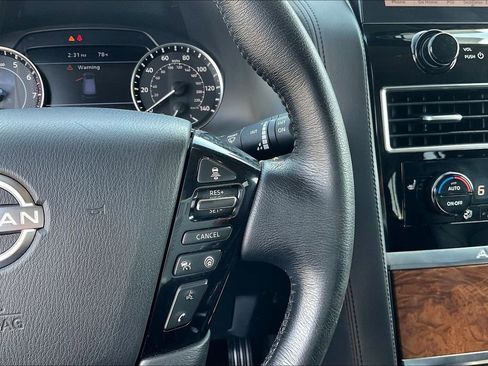 Used 2024 Nissan Armada SL AWD/4WD image 14