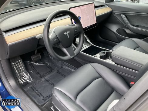Used 2019 Tesla Model 3 Standard Range Plus image 6