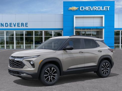 New 2026 Chevrolet TrailBlazer ACTIV w/ Convenience Package FWD image 2