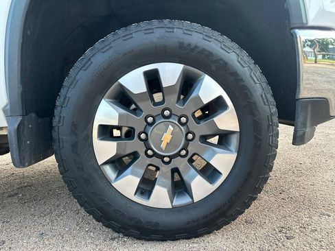 Used 2021 Chevrolet Silverado 2500 LT w/ All Star Edition AWD/4WD image 11