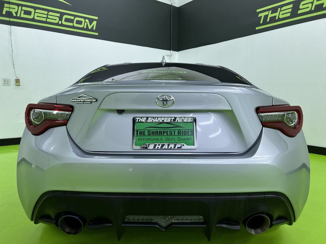 Used 2020 Toyota 86 RWD image 8