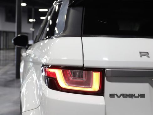 Used 2018 Land Rover Range Rover Evoque SE AWD/4WD image 35