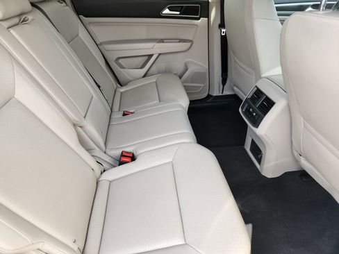 Used 2018 Volkswagen Atlas SE image 20