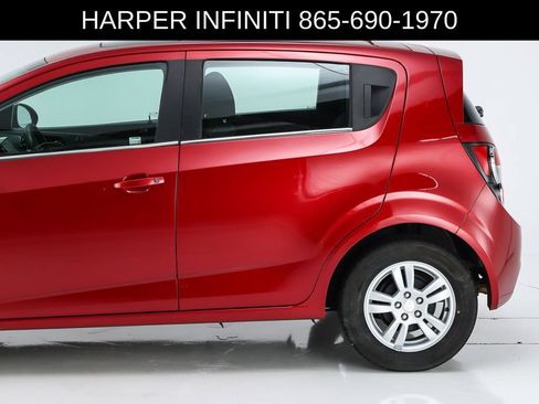 Used 2014 Chevrolet Sonic LT w/ Fun and Sun Package FWD image 4