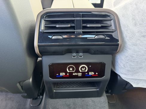 New 2026 BMW 530i xDrive w/ Premium Package AWD/4WD image 17