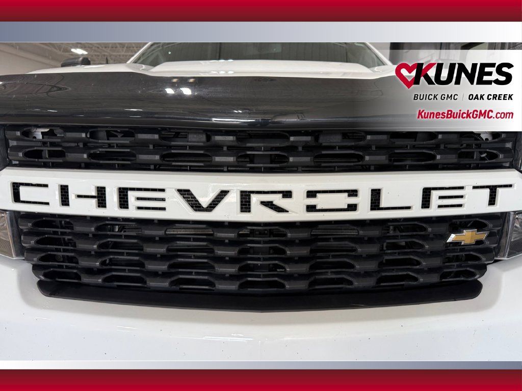 Used 2021 Chevrolet Silverado 1500 Custom w/ Custom Max Trailering Package AWD/4WD image 39