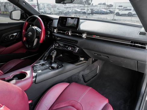 Used 2022 Toyota Supra Premium image 15