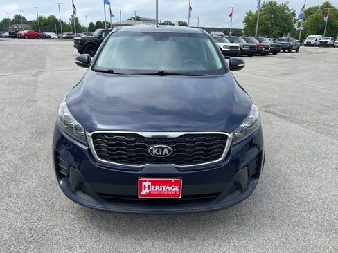 Used 2020 Kia Sorento LX AWD/4WD image 3
