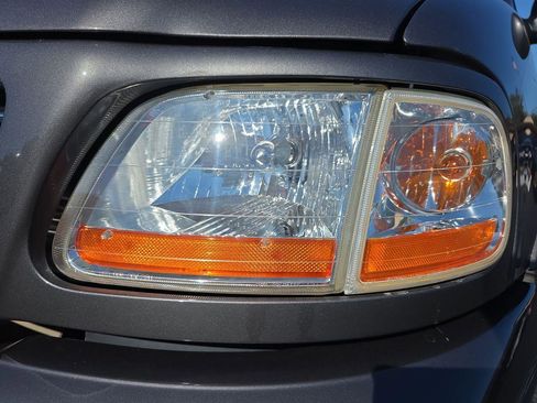 Used 2002 Ford F150 Harley-Davidson image 48