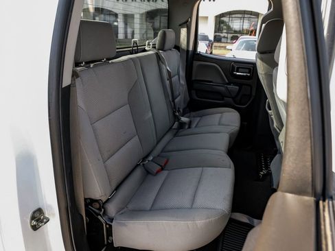 Used 2016 Chevrolet Silverado 1500 Custom w/ Custom Convenience Package RWD image 31