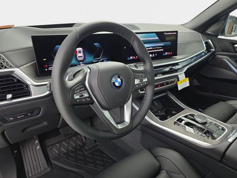 New 2026 BMW X5 xDrive50e image 16