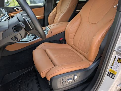 Used 2023 BMW X5 xDrive40i w/ Premium Package AWD/4WD image 5