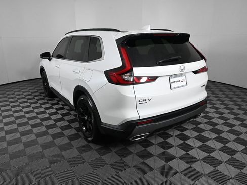 Used 2023 Honda CR-V Sport image 4