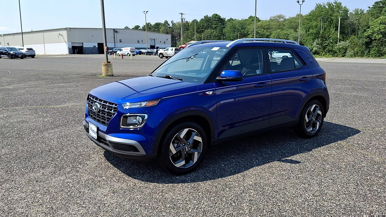 Certified 2024 Hyundai Venue SEL FWD image 4