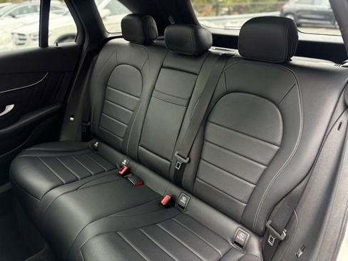 Used 2018 Mercedes-Benz GLC 300 4MATIC image 24